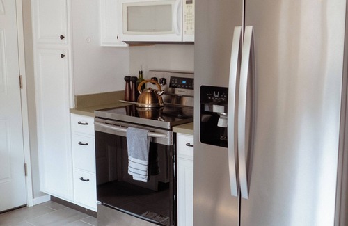 Seattle Metro Area Casa | 3BR/1BA Mid-century Birch Haven