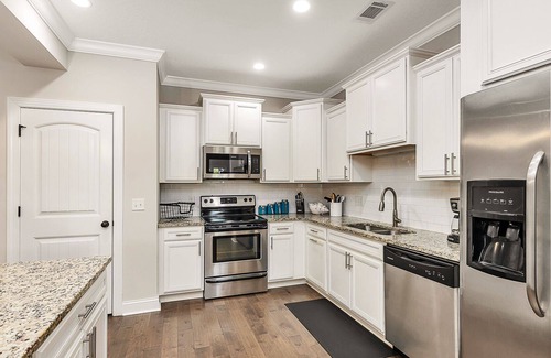 Epworth Acres Casa | 3BR/2.5BA, Screened Porch, Pool!