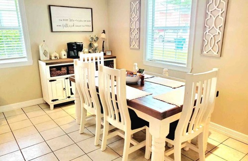 Leesville Casa | 3BR/2B in the heart of Leesville, Southern Comfort