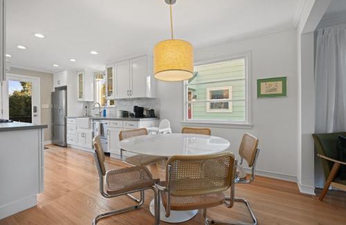 Loyal Heights Casa | 3BR 2BA Ballard Blue, Seattle