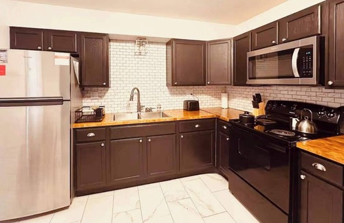 St. James Casa | Spacious 3BR/2BA | Backyard & BBQ | Near Wineries