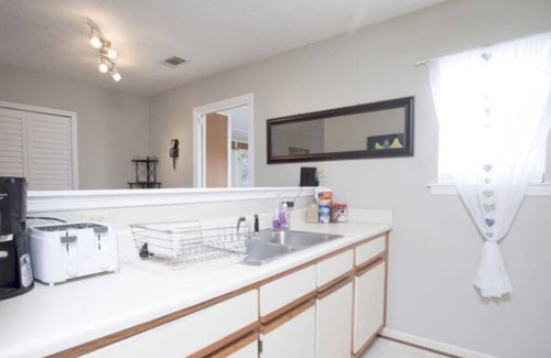 Whitemarsh Island Casa | 3BR/2BA+Bonus Room+Garage, 1,200 sqft Cul-de-Sac- between beach and downtown