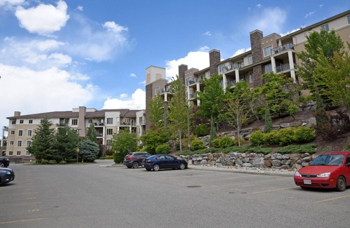 Quail Ridge Condominio | 3BR / 2BA - Family Friendly or Couples Traveling Together - Private Balcony
