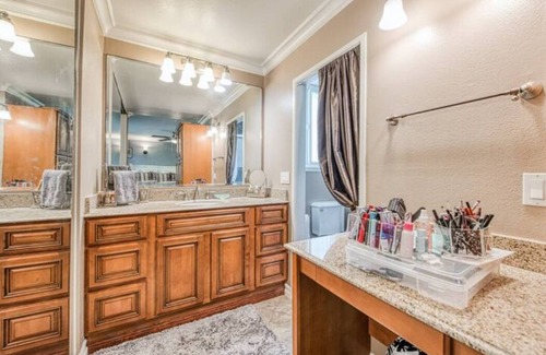 Mission Viejo Casa | 3Br/2Ba Gem in So. Orange County! Enjoy Lake & Pool Access. Your perfect retreat