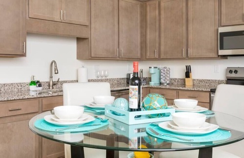 Oakdale Casa | 3Br/2Ba home, Near Whitewater Ctr, Uptown, Airport