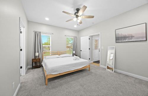 Clarksville Apartamento | 3BR 2BA Home with King Queen & Twin Beds