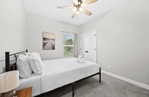 Clarksville Apartamento | 3BR 2BA Home with King Queen & Twin Beds