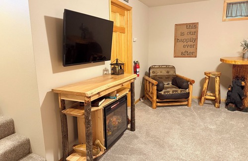 Nekoosa Casa | 3BR 2BA Log Cabin in Lake Arrowhead--10 min to Sand Valley Golf