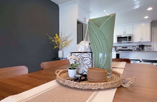 Arden-Arcade Casa | 3BR/2BA Modern & spacious home close to the River