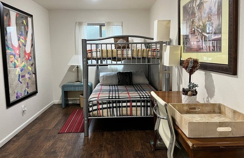 Crosstown Casa | 3BR 2BA near Zoo, Downtown and Beale Street