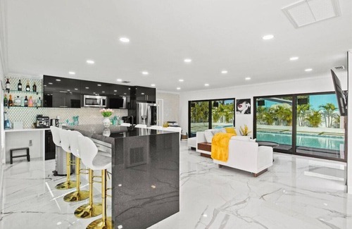 Belair Bayou Casa | 3BR/2BA Private Oasis: Pool, Hot Tub, Dining