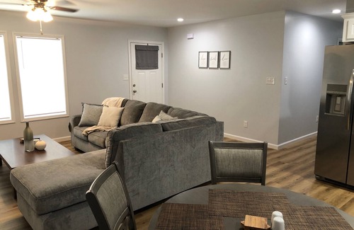Long View Casa | 3BR/2BA Stylish & Comfortablen3 Queen Beds