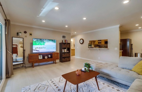 Chula Vista Condominio | Spacious 3BR Family Home: Free Pool/Tub & Parking