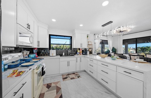 Jamul Casa | Mountain View, Jetted Tub, 2500 sqft, King Bed, Garage