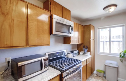 Imperial Beach Casa | Spacious 3-Bedroom Home, King Bed, Gate Yard, Baby Crib, Ranch Style, near Beach