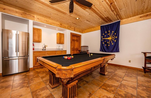 Nashville Cabina | 3BR, 3.5 BA. Log Cabin