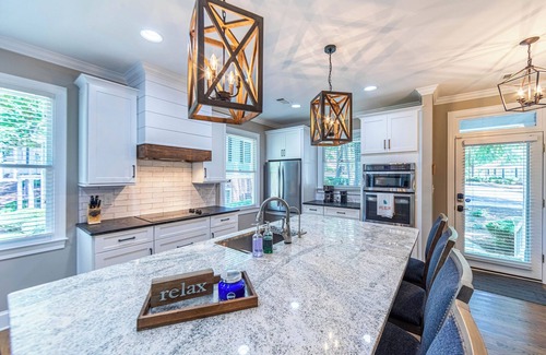 Lake Oconee Casa | 3BR/3BA cottage within gated Reynolds Lake Oconee and Marina Cove.