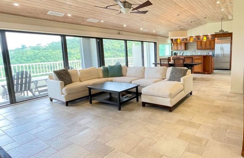 Rosendal Condominio | 3BR/3BA Luxury Villa! Sleeps 6- mins to Magens Bay