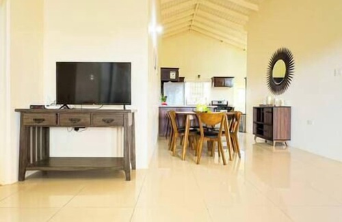 Falmouth Cama Y Desayuno | 3BR/3BA*Paradise*Beach*BBQ*Gym*Pool*Free Breakfast