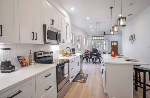 Eastside Promise Neighborhood Apartamento | 3BR 3BA Urban Escape Just Minutes From Downtown