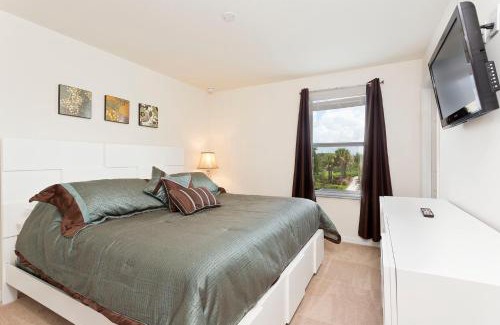 Bellavida Casa | 3Br 3Bath Townhome BBQ Pool 15min Disney 1291ft