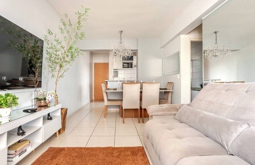 Negrao de Lima Apartamento | 3BR Apartment with Pool/Sauna close to the center