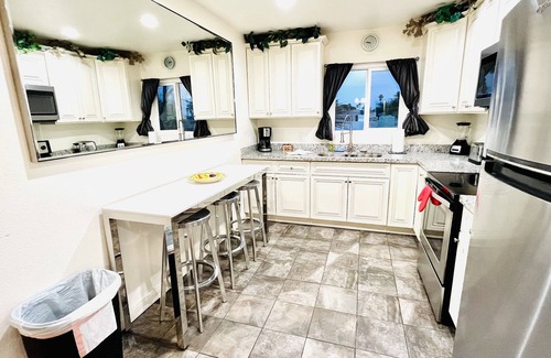 Beverly Green Apartamento | 3BDR Apartment, NUEVO, Heart of LV, Strip, Family, Friendly, Best, Deal, reserve AHORA