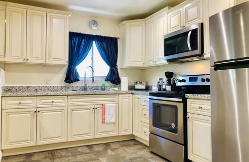 Beverly Green Apartamento | 3BDR Apartment, NUEVO, Heart of LV, Strip, Family, Friendly, Best, Deal, reserve AHORA