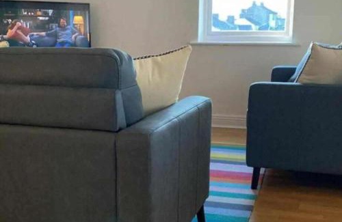 Athy Apartamento | 3Br Apartment - Sleeps 7 - Free Parking - Athy
