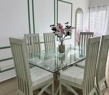 Residencial ROMANA Apartamento | 3BR apartment with Private Terrace and Jacuzzi 3mins from the Beach