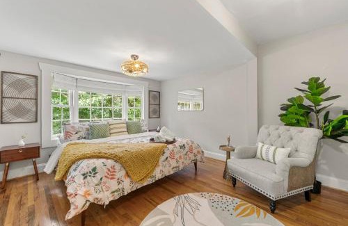 Oakhurst Casa | 3BR Bungalow by Oakhurst - Decatur