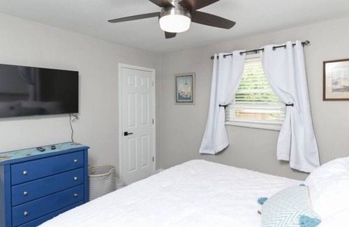 Cayce Casa | 3BR Cayce| Entire House | Sleeps 9