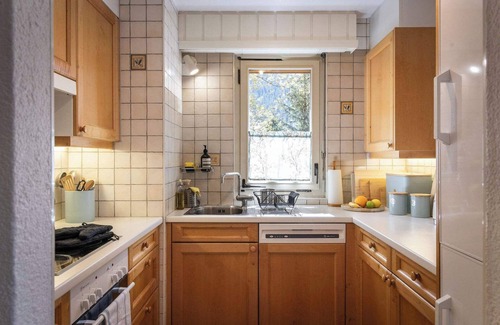 Verbier Apartamento | Central Chic Alpine 3BR with Pool, Sauna & Views