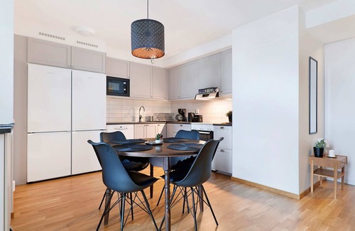 Pitea Apartamento | 3BR City Charm Summar
