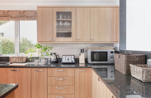 Salcombe Casa | 3BR Coastal escape in Salcombe Sleeps 6 nr Beaches
