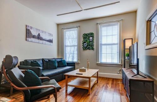 Northeast Alexandria Casa | 3BR Colonial House with Parking by CozySuites
