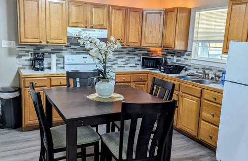 Mid City North Casa | 3BR Comfortable Green Haven nr Plants&Job Sites