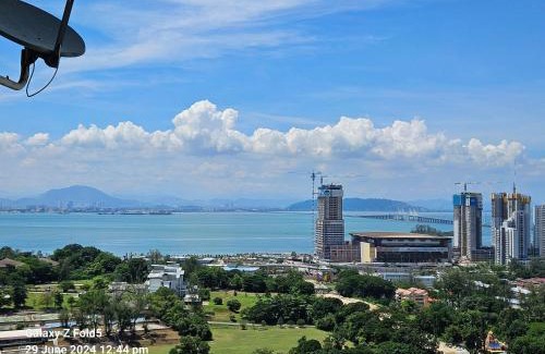 Gelugor Apartamento | 3BR Condo at Gelugor by Hana Suite