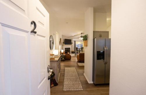 Table Rock Casa | 3BR Condo with Recliners - Central Location - Stairs Required - FREE TICKETS INCLUDED - FC39-2