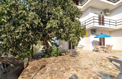 Corfu Apartamento | 3BR Corfu town suburbs apartment