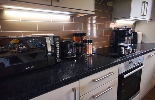 Belfast City Centre Casa | 3BR Cosy Modern Stay