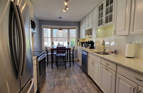 Kemp Mill Cabaña | 3BR Cozy, Private and Spacious Family House with plenty of Amenities.