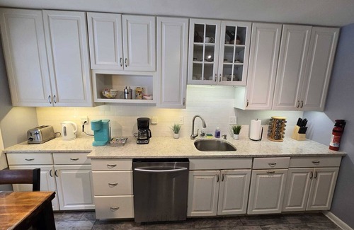 Kemp Mill Cabaña | 3BR Cozy, Private and Spacious Family House with plenty of Amenities.
