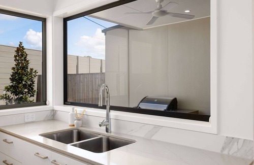 Gold Coast Casa | 3BR Cozy Retreat in Hope Island, Family-frendly