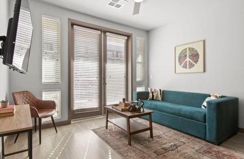 Downtown Phoenix Apartamento | 3BR Cozysuites RORO Pool, Pets, Parking 6&12