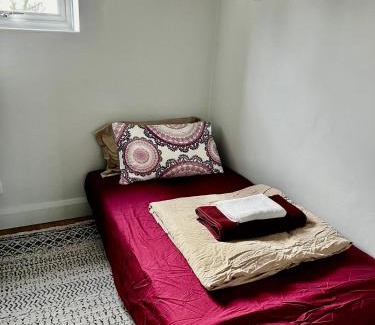 Hanwell Apartamento | 3BR flat, Free parking,Sleeps 6, 4 stope to Central London