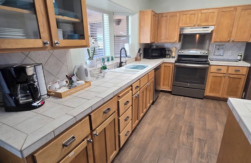 Blythe Casa | 3BR FLEX Stay in Blythe - Contractors Nurses Families Long-Term OK