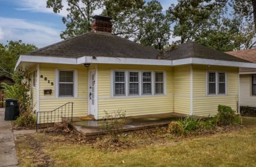 Hillcrest Casa | 3BR Fully Fenced Hillcrest Home