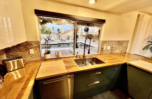 Las Vegas Casa | 3BR Getaway w/ Pool & Hot Tub Near The Strip