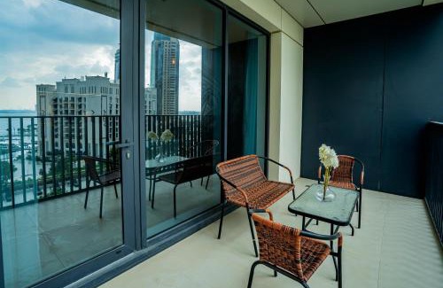 Dubai Apartamento | 3BR Haven with Burj Views by MagnoliasVHR
